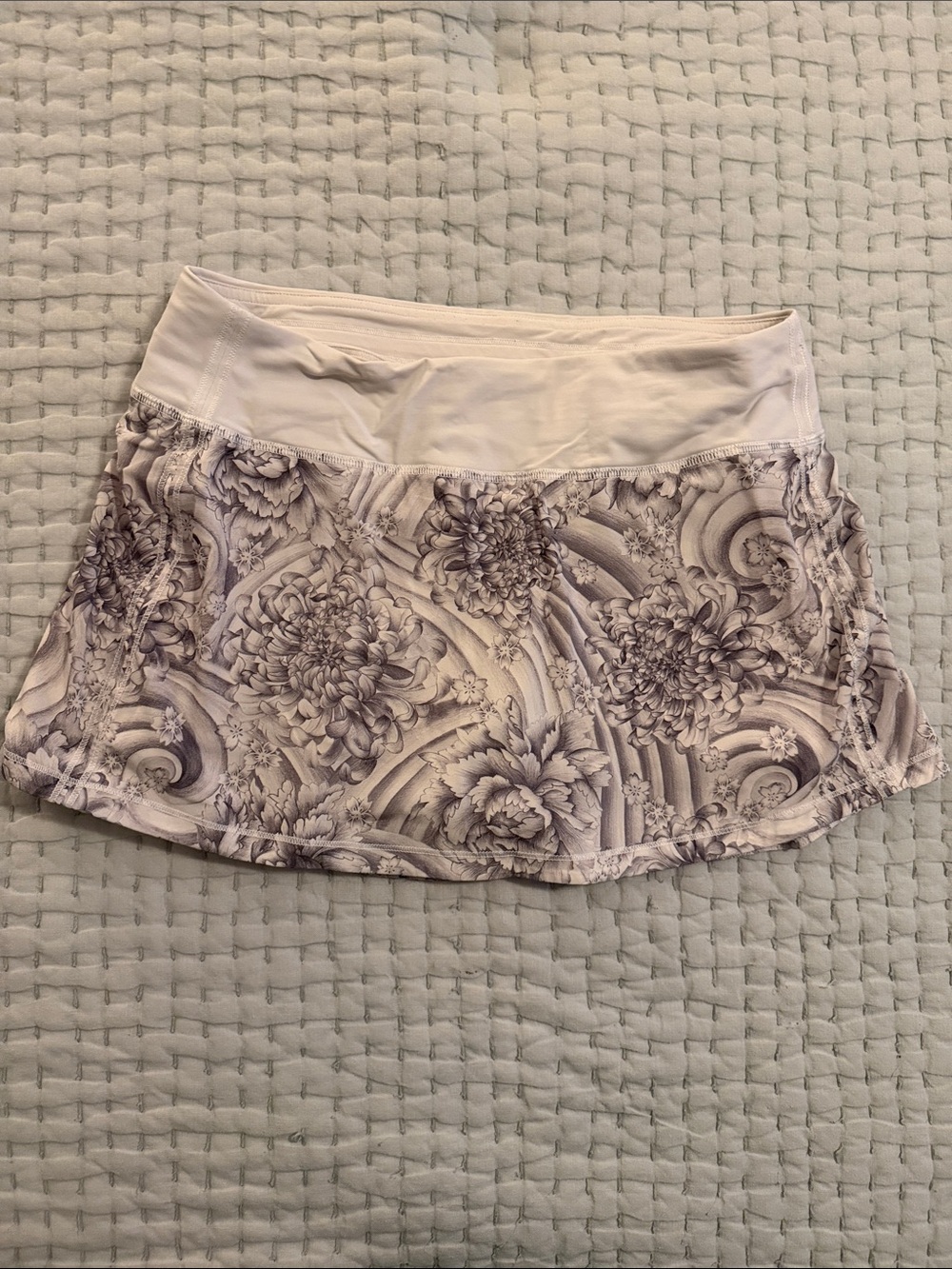 Lululemon Gray and White Floral Skater Skirt